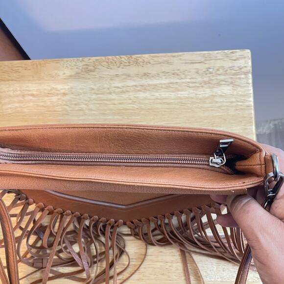 HDE Women's PU Leather Hobo Fringe Crossbody Tassel Purse Vintage Small Handbag - Picture 8 of 8